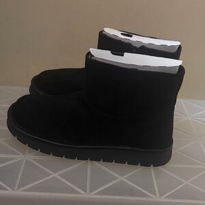 Universal Thread Black Ankle Boots